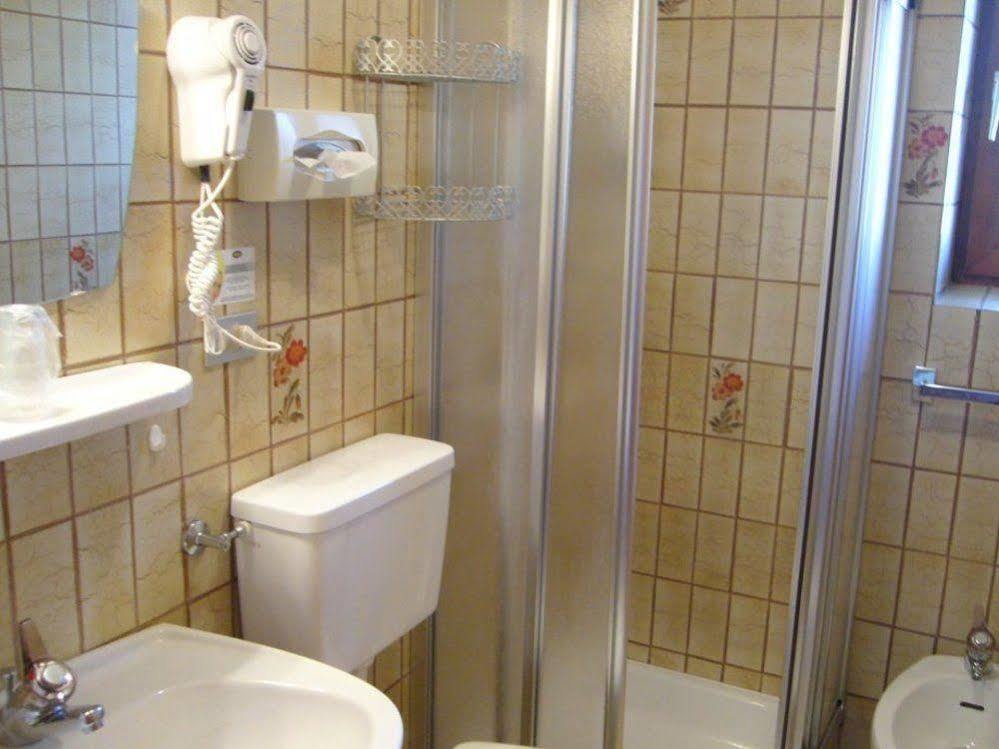 Hotel Gasthof Wastl Eppan an der Weinstraße Eksteriør billede